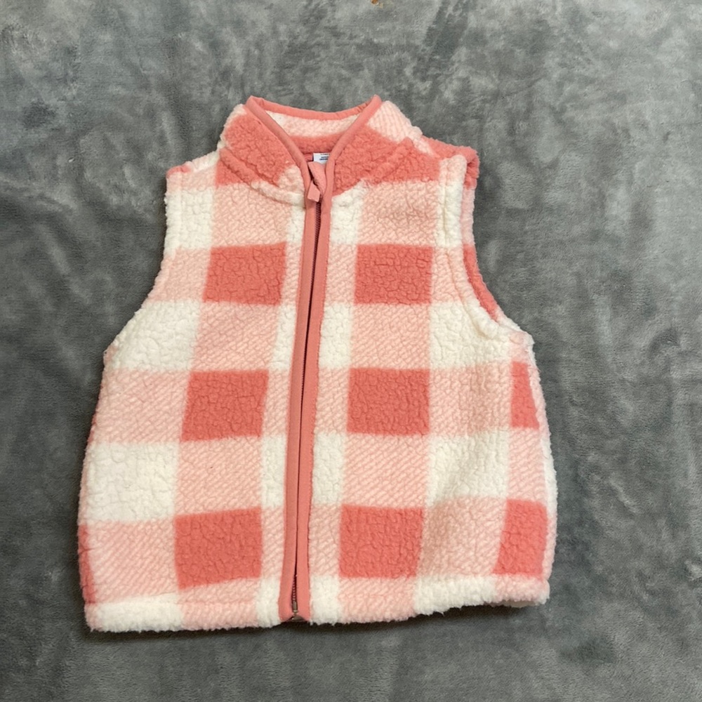 Old Navy Sherpa vest Baby Girls Size 18-24 Months